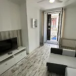 Apartamentos Day Madrid ALAMO Centro Gran Via Sol Malasaña