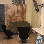 Increible Apartamento Reformado En El Brooklyn Madrileno