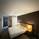 Hostal Mediterranea