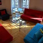 Rooms Arguelles 58
