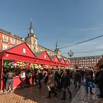 Living Plaza Mayor Apartment