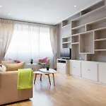 For You Rentals AvenidaAmerica apartment AVA24
