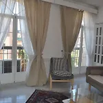 Cuatro Camino Apartment With Elevator