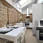 Gran Via Callao Apartment