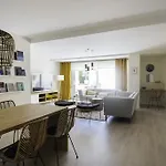 Opera Luxury Penthouse - 4Br 3Bt