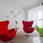 Dobo Rooms Relatores Apartments