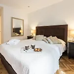 Malasaña Boutique by Madflats Collection