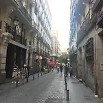 El Botones - Puerta del Sol