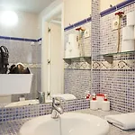 Fuencarral Apartments