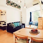 Lollipop Flats City Centre Deluxe Suite