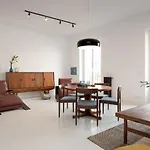 Luxury Silver Apartment just steps from Gran Vía by Batuecas
