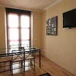 Apartamentos Km1 Tirso De Molina