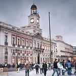 Flaring New Apartment Next To Gran Via By Batuecas
