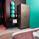 Hotel Freedom