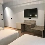 Hostal Anton Martin