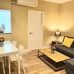Ch Apartamento Plaza Del Angel - Semisotano