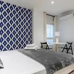 Cibeles Apartment