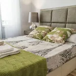 Apto. De Diseno Puerta Del Sol 2