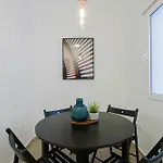 Dobo Rooms Ronda De Segovia