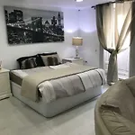Tres Cruces Apartment
