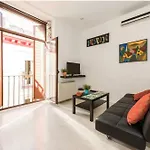 Cozy Apartment For Couples In The Heart Of Madrid