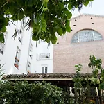 Huertas- El Corazon De Madrid