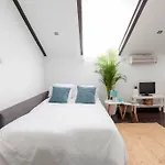 Stunning Newly refurbished loft at Malasaña\'s heart