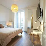 La Latina - Central - Stylish