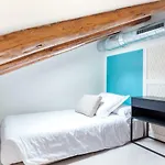 Friendly Rentals Patio Madrid