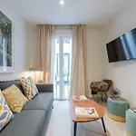 Sophisticated Brand New Flat