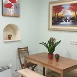 Colibri Host