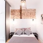 Intimate And Artistic Flat Wifi Puerta Del Sol