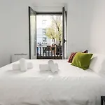 Modern With Ideal Location Next To Atocha Station
