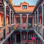 Bnbholder Corrala Duplex La Latina