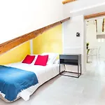 Friendly Rentals Patio Madrid