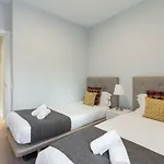 Dobo Rooms Oña