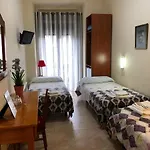 Hostal Tirso Plaza