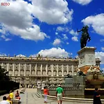 Trafalgar Centro Apartament Tph