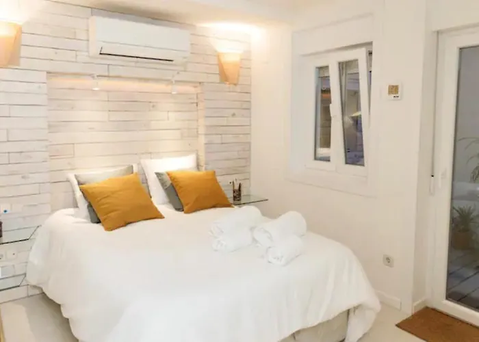Beautiful & Cozy Apartment In The Heart Of Madrid