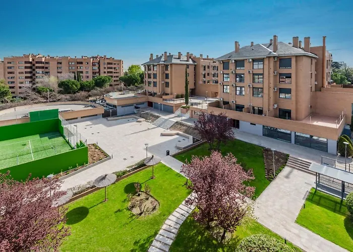 Premium Accomodation In La Rosaleda - Madrid