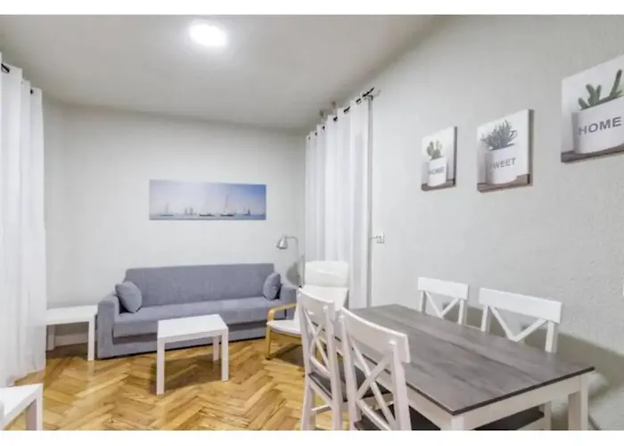Silencioso apartamento en Bailén-La Latina