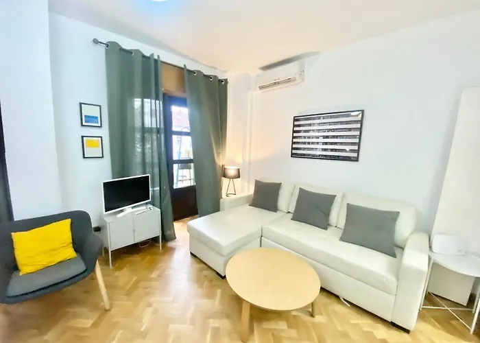 Centro Embajadores / Luxury Apartment