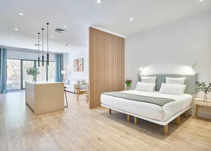 Paseo Suites Hotel