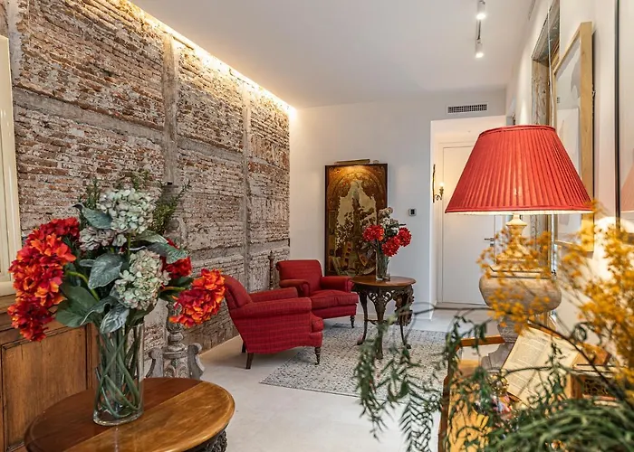 Queens House Chueca
