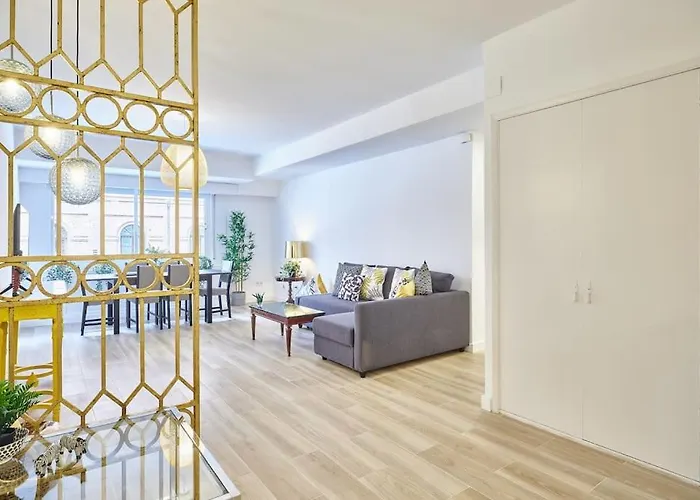 New.Apto-Ponzano. Luxe & Spacious 4Rooms 3Bathroom