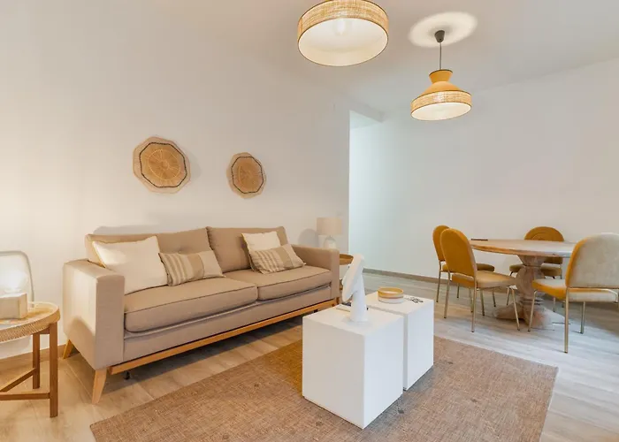 Spacious Modern-2Bedrooms 2Bathrooms-Chamberi