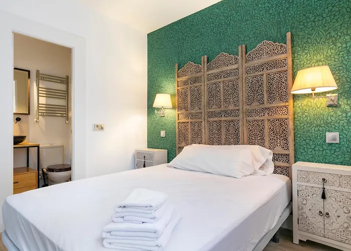 Plaza De Castilla Apartments