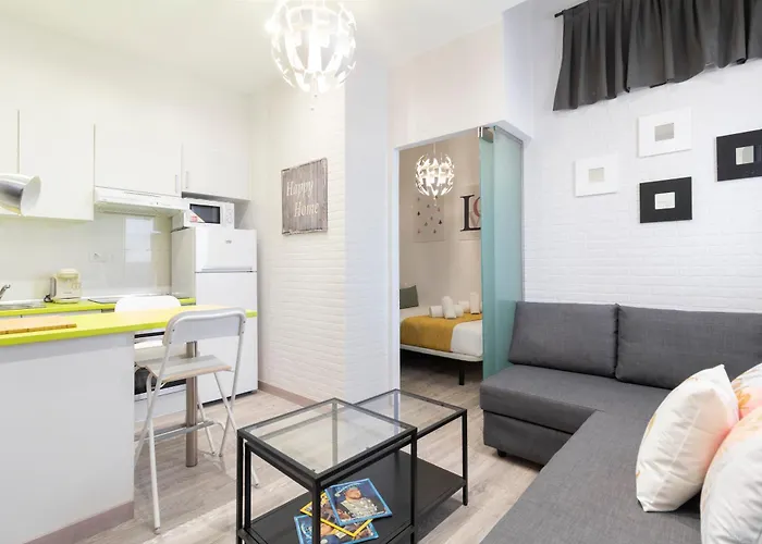 Ronda de Valencia Apartment