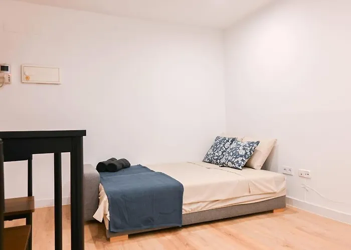 For You Rentals Lindo Estudio Temporal En Barrio Justicia Slr16