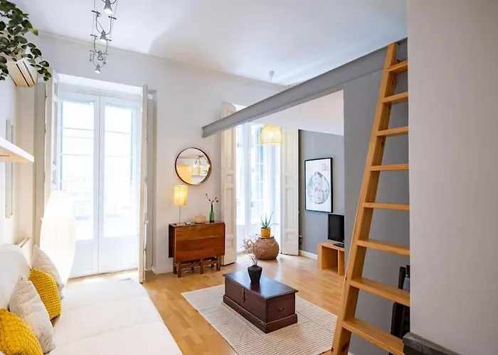 Beautiful Apartment In Malasana For 3 Pax - Ferrer